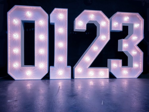 Large light numbers 4ft - up,